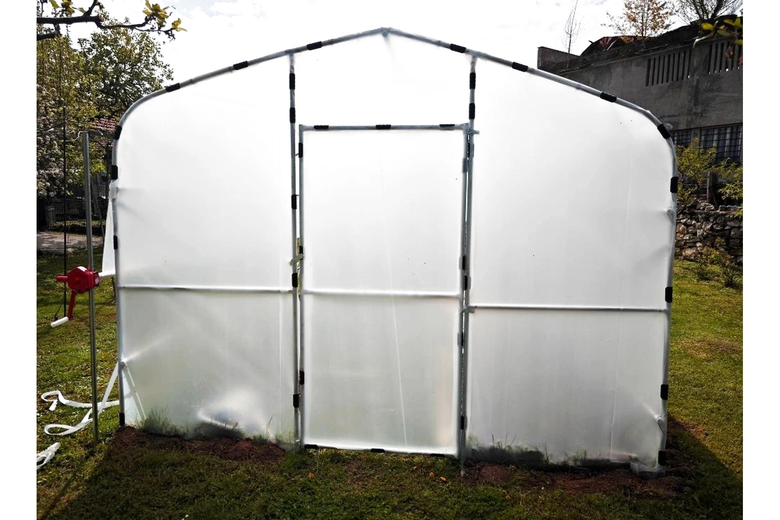 Професионални оранжерии цени: Топ 3 най-изгодни предложения от Sorbe.bg