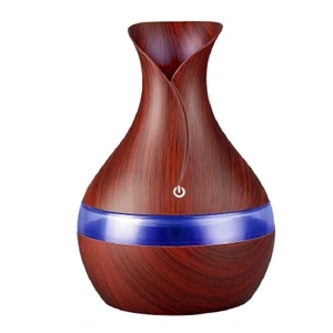Овлажнител и ароматизатор 300 мл капацитет, USB, с тампон,LED светлини и дистанционно управление