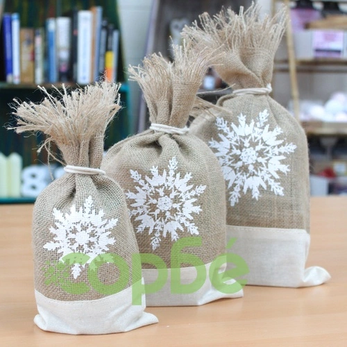 Danish Pouch Set of 3 - White and Snowflake ➤ топ цена ➤ sorbe.bg