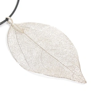 Necklace - Bravery Leaf - Silver
