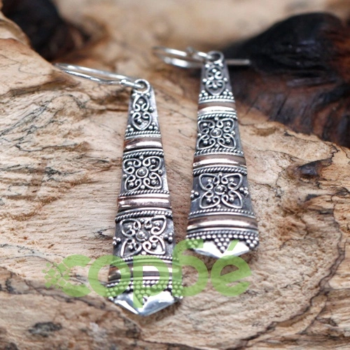 Silver and Gold Earring - Tribal Drops на топ цена от sorbe.bg Silver and Gold Earring - Tribal Drops ➤ топ цена ➤ sorbe.bg