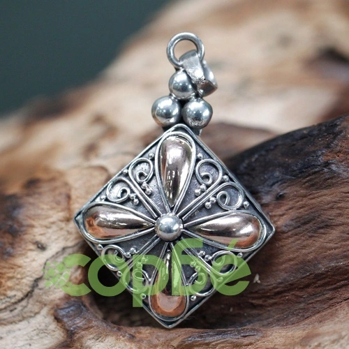 Silver and Gold Pendant - Square Drop ➤ топ цена ➤ sorbe.bg