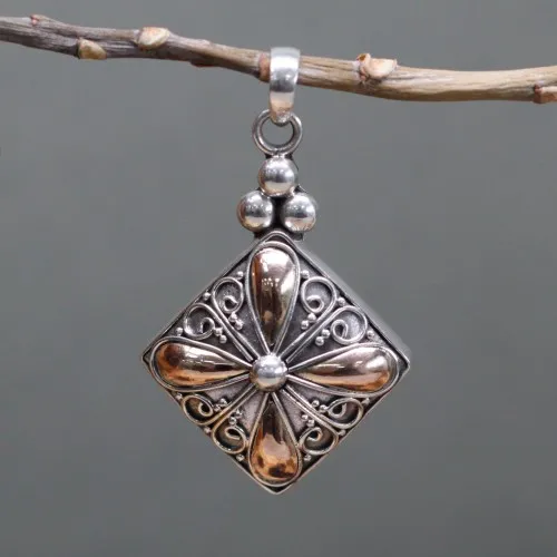 Silver and Gold Pendant - Square Drop ➤ топ цена ➤ sorbe.bg