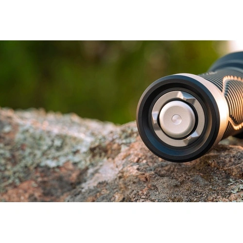 Супер далекобоен EDC фенер Olight Javelot Mini 1000 лумена, 600м ➤ топ цена ➤ sorbe.bg