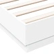 Рамка за легло с LED осветление, инженерно дърво, бяло, 120x200 см
