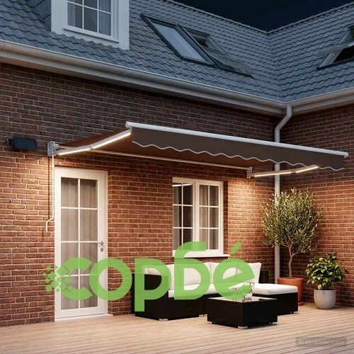 Ръчен изтеглящ се сенник с LED светлини Таупе 4 x 2 м ➤ топ цена ➤ sorbe.bg