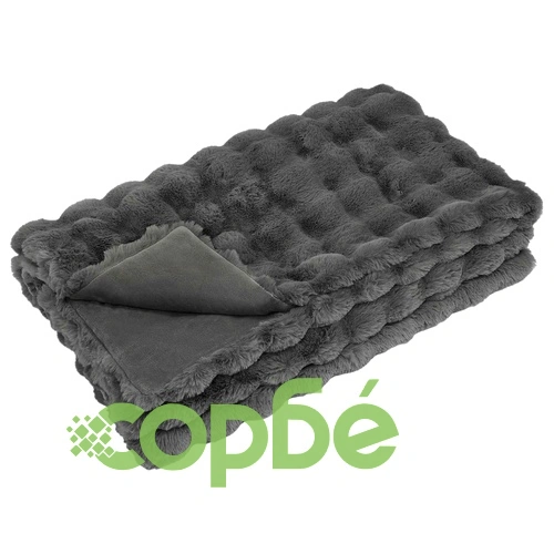 Одеяло от изкуствена заешка кожа Olite, 240 x 270 см, полиестер, тъмносиво ➤ топ цена ➤ sorbe.bg