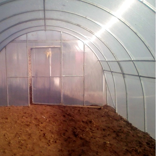 Оранжерия от Поликарбонат Sorbe Poli Pro с 2 врати 4x10x2.4м (40 кв.м.) ➤ топ цена ➤ sorbe.bg