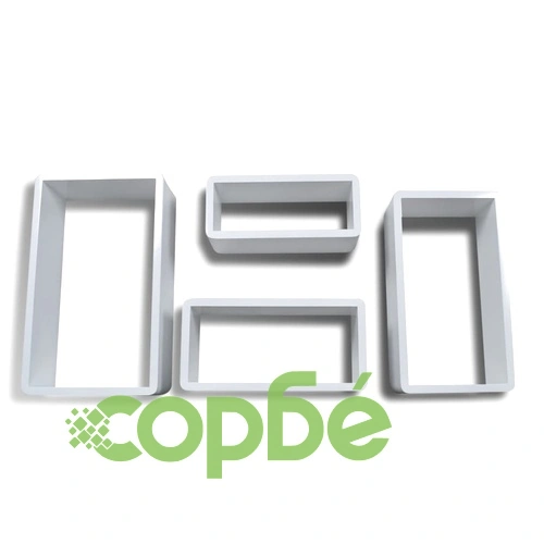 Комплект от 4 бели рафта с кубовидна форма ➤ топ цена ➤ sorbe.bg