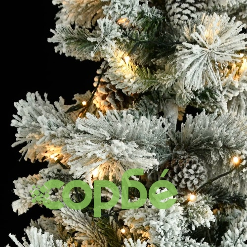 Осветена коледна елха с флокиран сняг и шишарки 225 см PVC и PE ➤ топ цена ➤ sorbe.bg