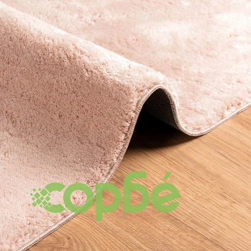 Килим HUARTE с къс косъм, мек и миещ се, руж, 140x200 см ➤ топ цена ➤ sorbe.bg