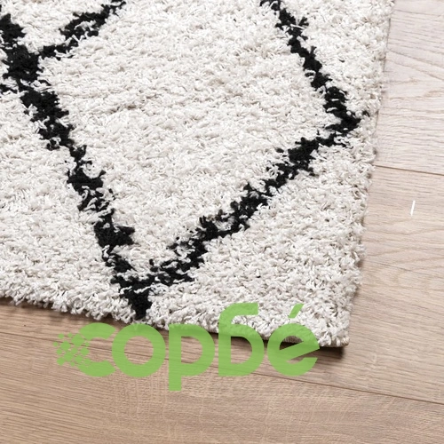 Шаги килим с дълъг косъм 