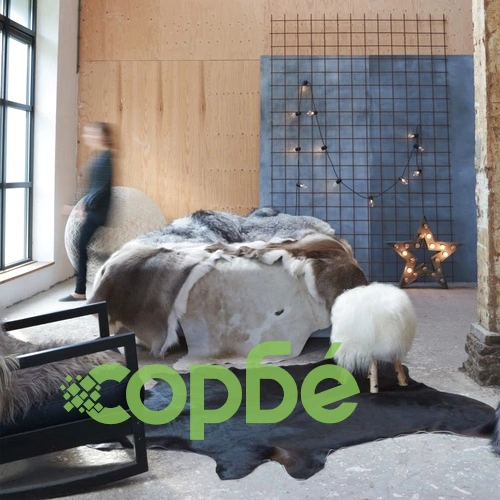 Килим, естествена телешка кожа, черен, 180x220 см ➤ топ цена ➤ sorbe.bg