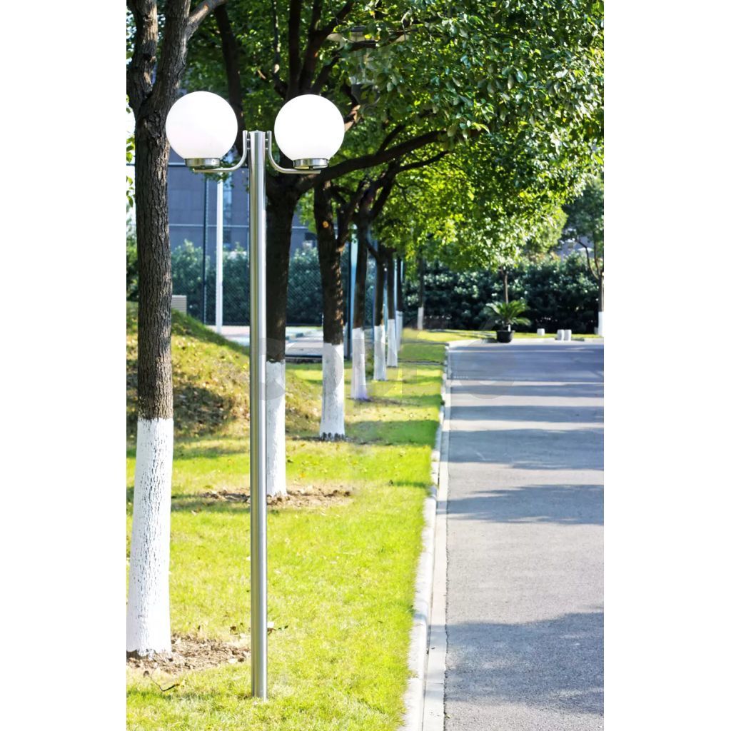 Стълб за градинска лампа с 2 сфери 220 см