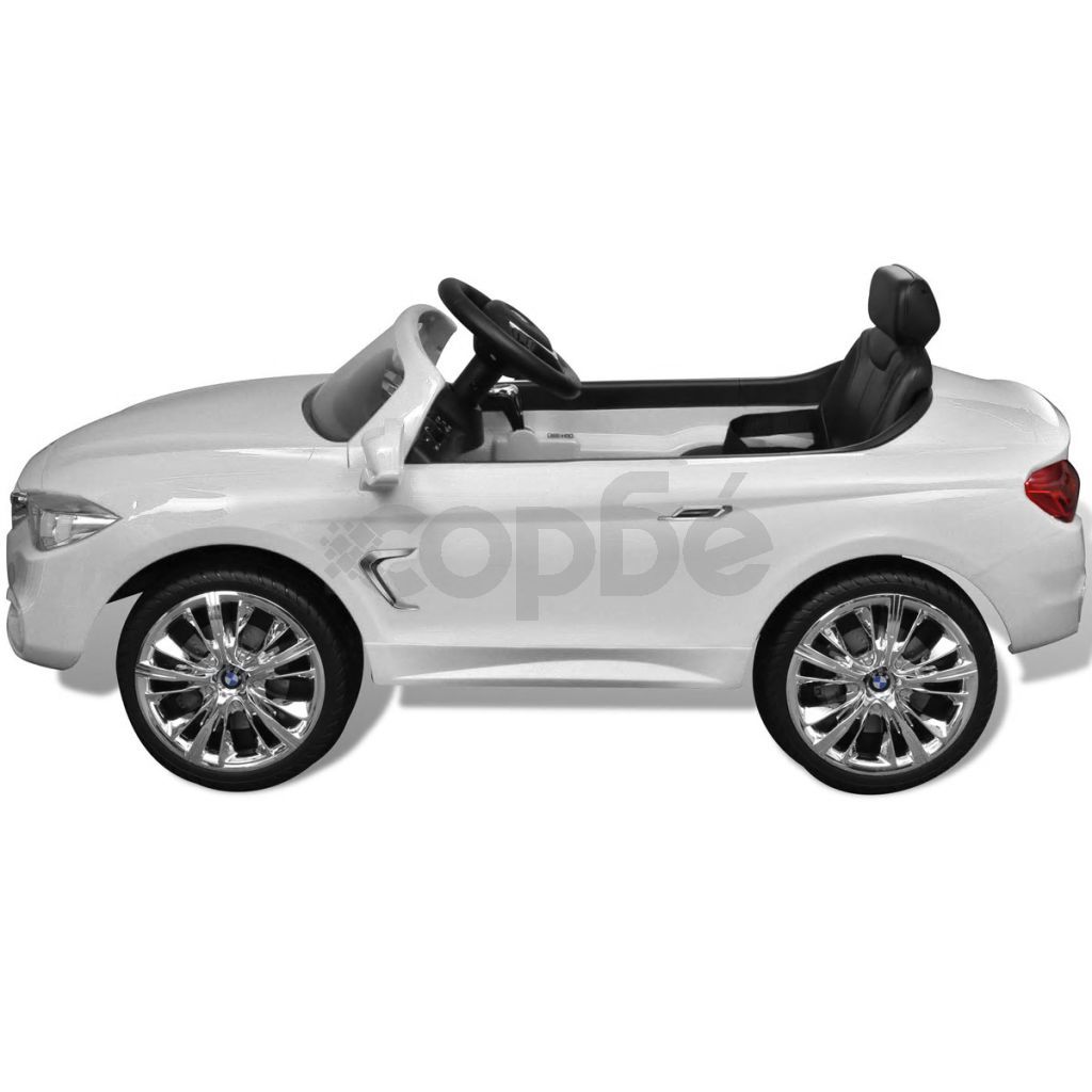 Детска кола BMW с акумулаторна батерия и дистанционно, бяла